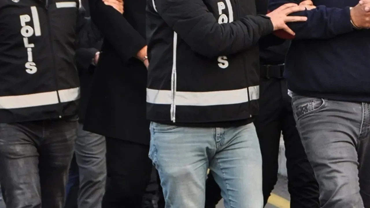 26 Nisan Çarşamba Günü FETÖ Operasyonunda Hangi Polisler Açığa Alındı?