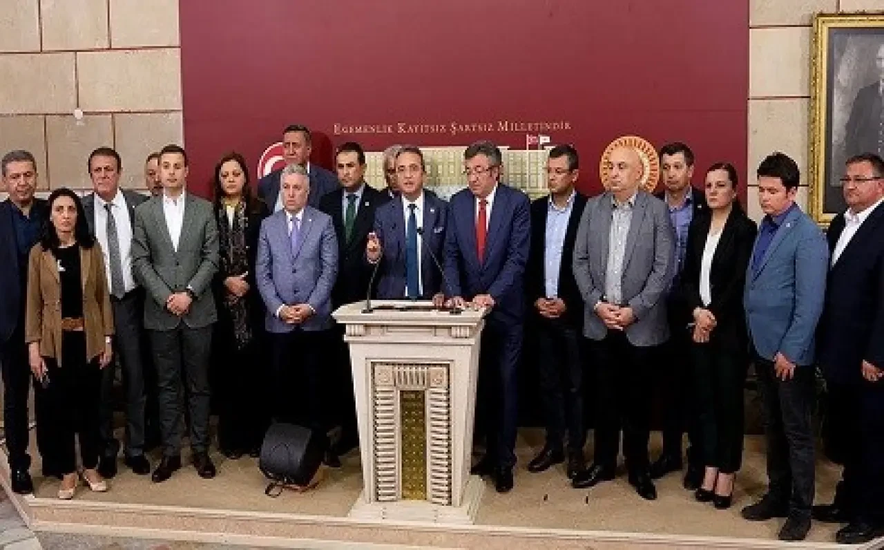 15 CHP'linin İyi Parti'ye Geçmesi Siyasi Ahlaksızlıktır