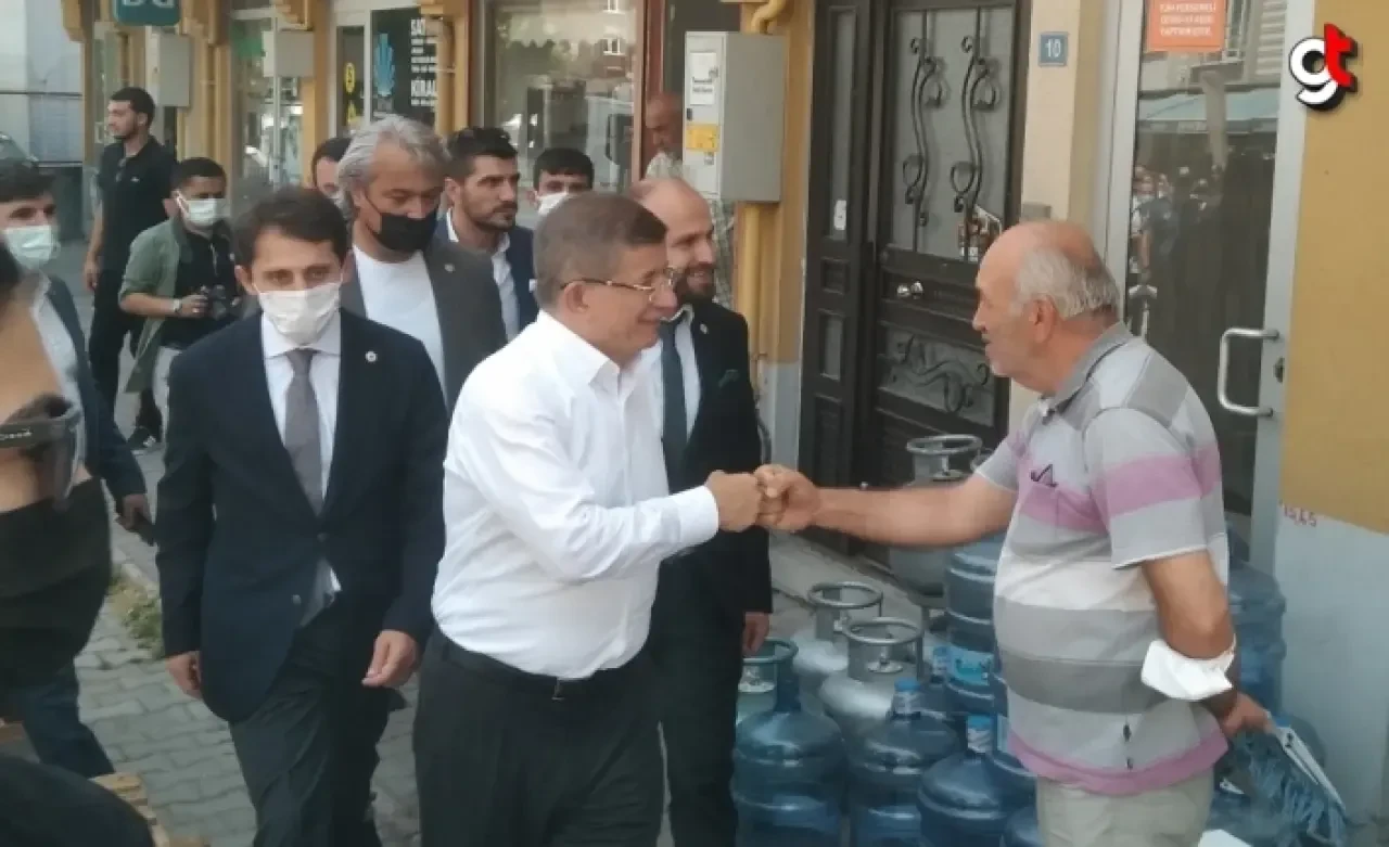 Gelecek Partisi Genel Başkanı Davutoğlu, Samsun'da partisinin ilçe başkanlığının açılışına katıldı: