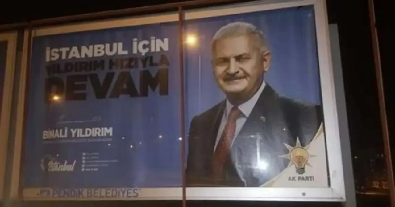 İstanbul'a Asılan Afişler Doğru Mu?