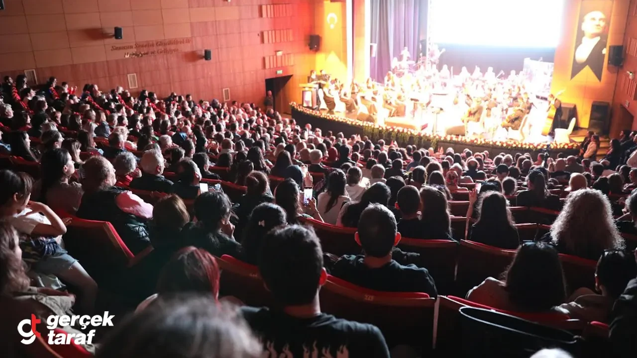 Samsun Kent Orkestrası'ndan İlk Konser: Sanatseverlerden Tam Not Aldı