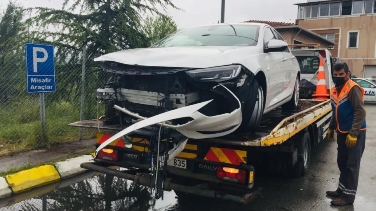 GÜNCELLEME - MHP milletvekilleri Kalyoncu ve Karadağ, Bolu'da trafik kazasında yaralandı