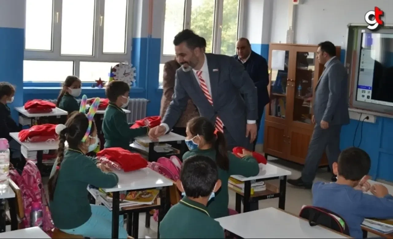 ‘Minikler Üşümesin’in dördüncü yılında ilk durak Alaçam