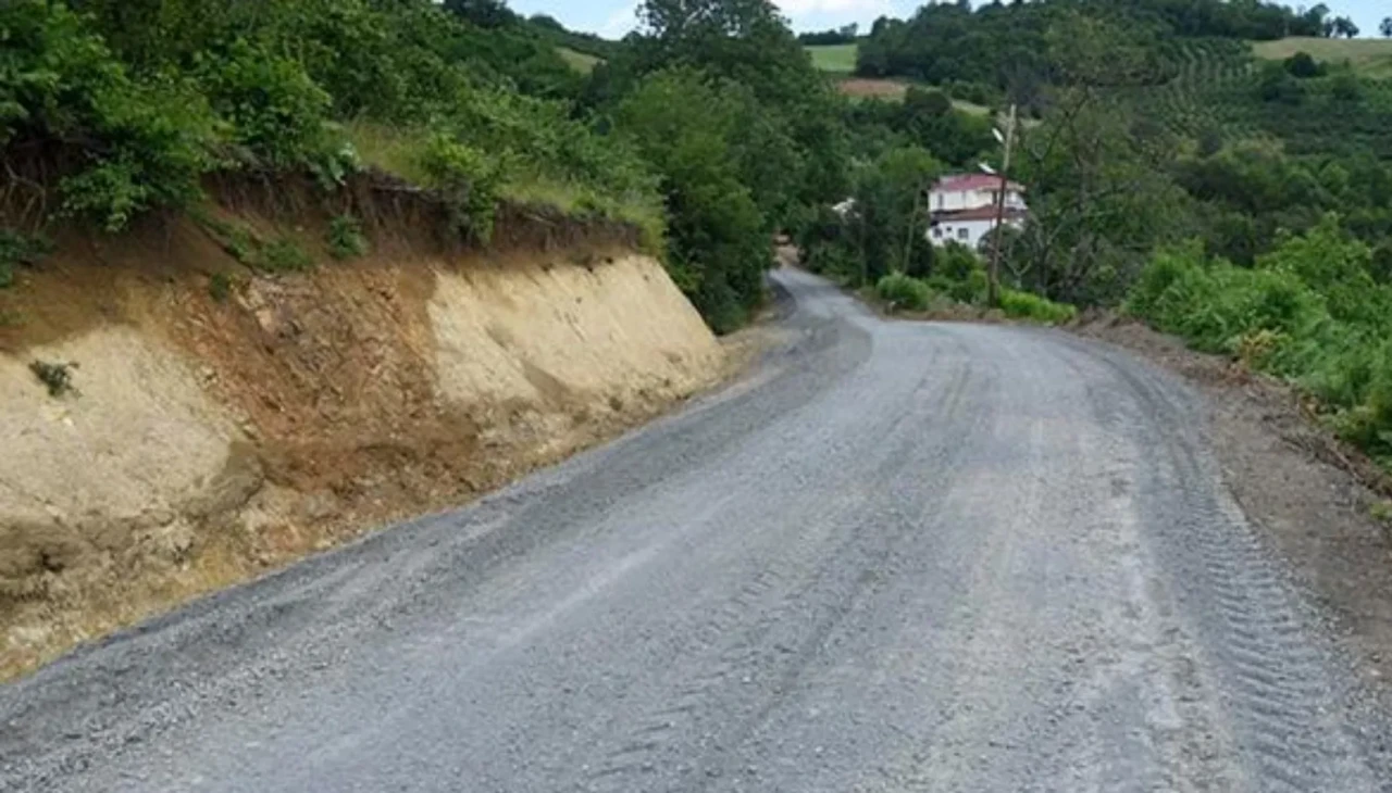 Tekkeköy’de Yol Seferberliği Katlanarak Devam Ediyor