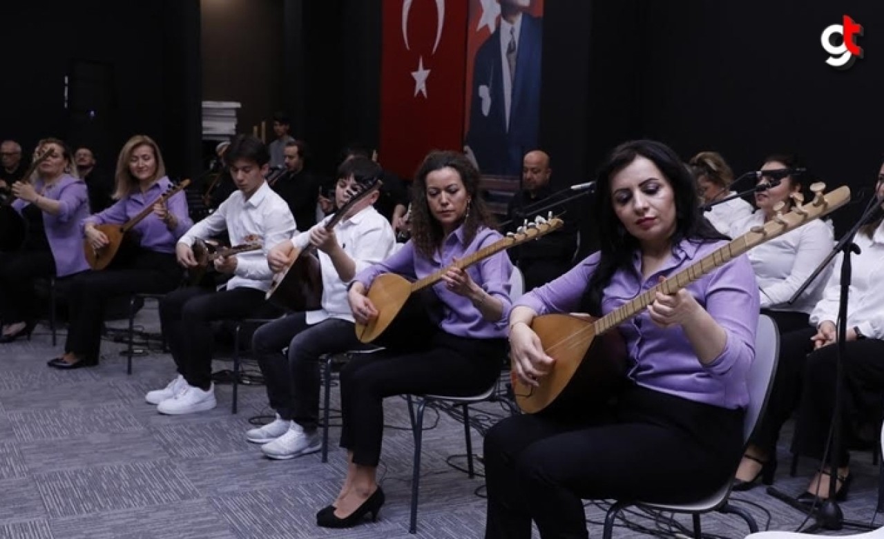 İlkadım'da vatandaşlar türkülere doydu
