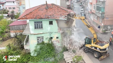 İlkadım'da Riskli Metruk Binalar Yıkılıyor
