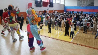İlkadımlı Minikler Doyasıya Eğlendi