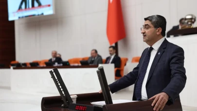 Ekmen: Gazetecilerin tutuklanması birçok açıdan vahim
