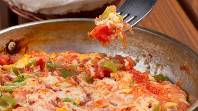 Kahvaltıların Yıldızı: Menemen Tarifi