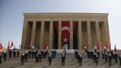 19 Mayıs Törenlerle Anıtkabirde Kutlanıyor