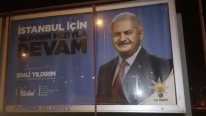 İstanbul'a Asılan Afişler Doğru Mu?