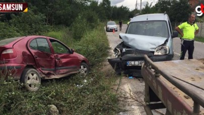 Çarşamba&#039;da trafik kazası, 2 yaralı durumu ağır