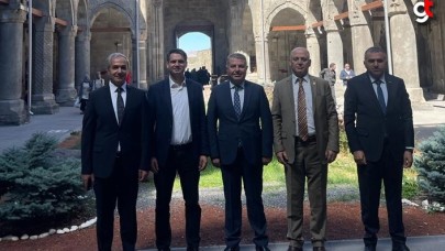 MHP'lilerden Adil Aydemir'e ziyaret