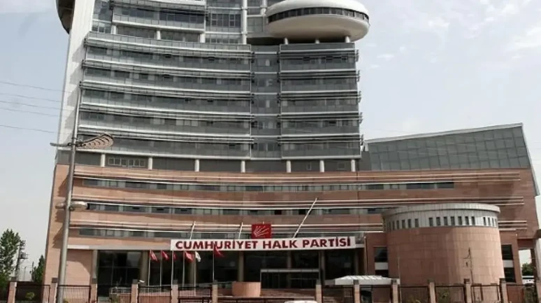 CHP, Olağanüstü Kurultay Kararı Aldı