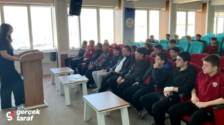 Samsun’da Ortaokul Öğrencilerine "Sınavla Öğrenci Alan Liseler" Tanıtıldı