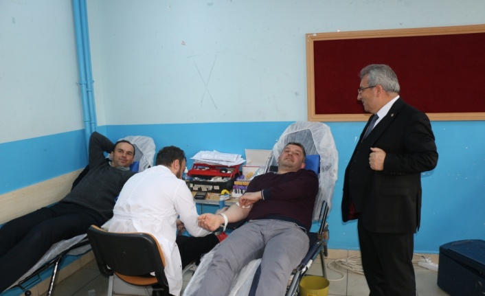 Çarşamba Kız Anadolu İHL'de kan bağışı kampanyası