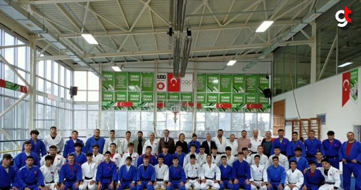 Ümit Milli Erkek Judo Takımı'nın aday kadrosu kamp çalışmaları için Tunus'a gidecek