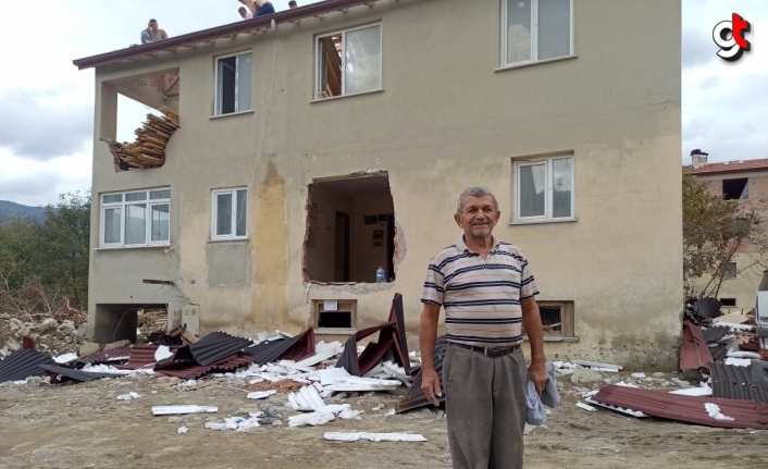 Sel felaketini yaşayan Babaçay köyü sakinlerinden evlerine hüzünlü veda