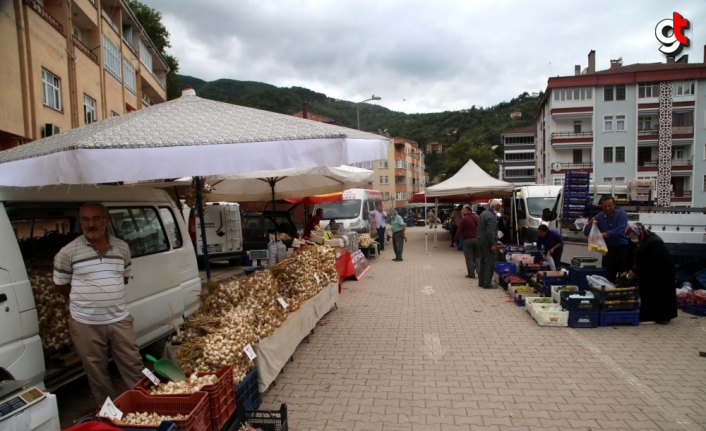 Bozkurt'ta sel felaketinin ardından ilk kez pazar kuruldu