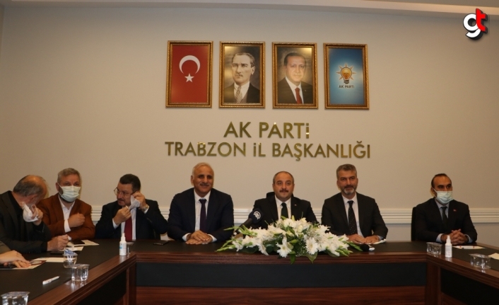 Bakan Varank, Trabzon Gazeteciler Cemiyeti'ni ziyaret etti