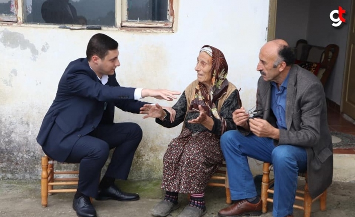 Kaymakam Saygın'dan 105 yaşındaki Hacula nineye ziyaret