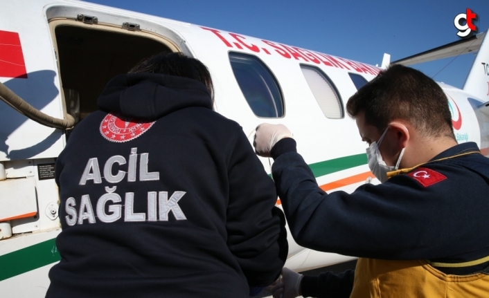 Tokat'ta prematüre doğan 25 haftalık bebek, ambulans uçakla Ankara'ya gönderildi