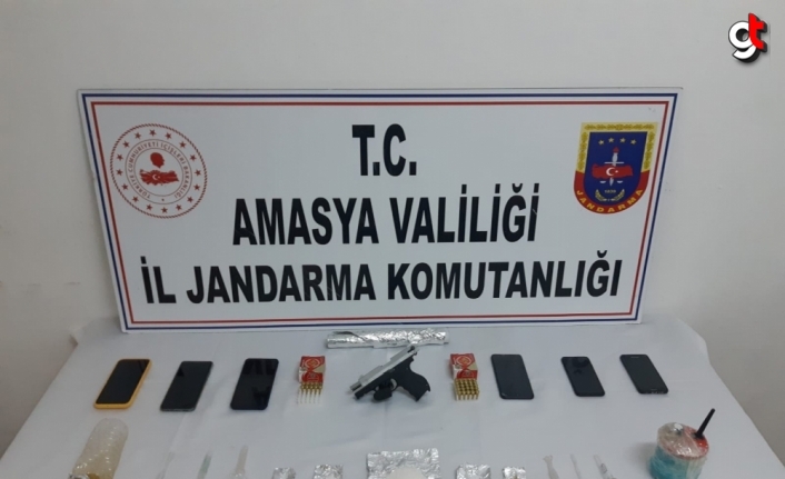 Amasya'da uyuşturucu operasyonunda 2 şüpheli tutuklandı