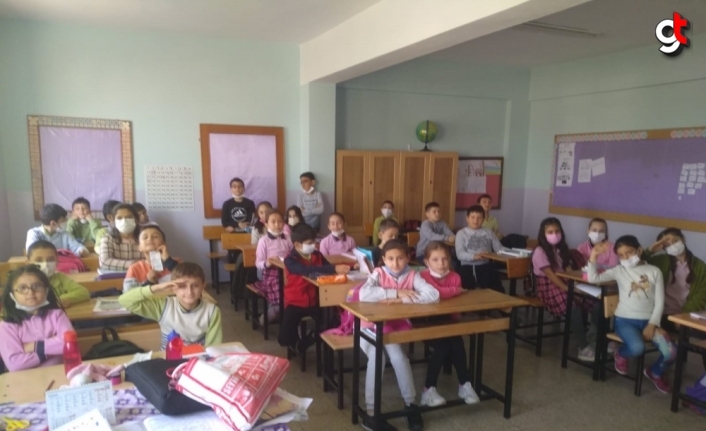 Suluova'da öğrencilere trafik eğitimi verildi