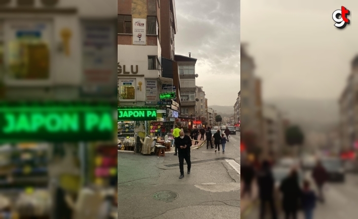 Zonguldak’ta rüzgarın etkisiyle kırılan cam parçasının isabet ettiği kişi yaralandı