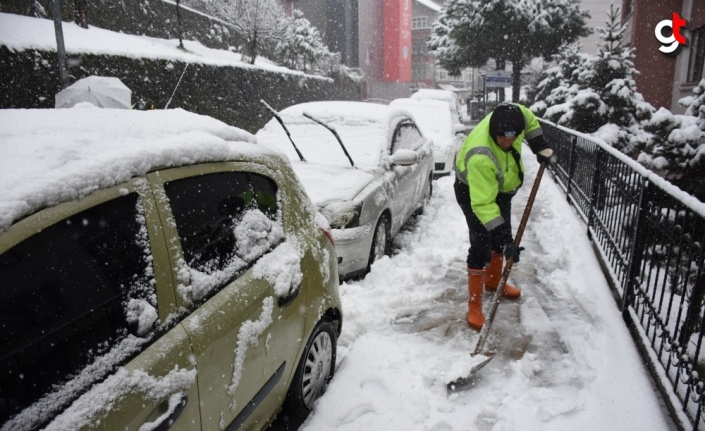 Bartın ve Zonguldak'ta kar nedeniyle 281 köy yolu ulaşıma kapalı