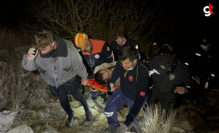 Karabük'te kanyondan çıkamayan kişi ekiplerce kurtarıldı
