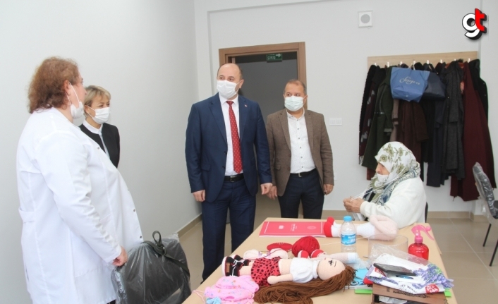 Taşova Milli Eğitim Müdürü Tümer, HEM kurslarını ziyaret etti