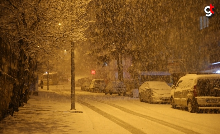 Tokat'ta yoğun kar yağışı etkili oldu