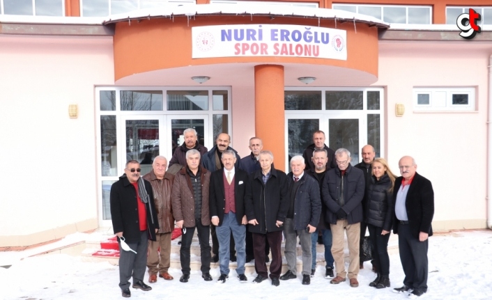 Türk boksunun efsane isimlerinden Nuri Eroğlu'nun adı Kastamonu'da spor salonuna verildi