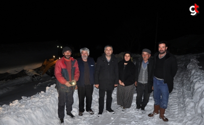 Amasya'da kar nedeniyle mezrada mahsur kalan çobanlar kurtarıldı