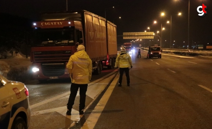 Anadolu Otoyolu'nun Bolu Dağı Tüneli kesimi ulaşıma kapatıldı