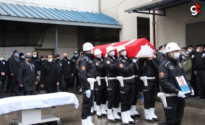 Bolu'da doğum gününde kalp krizi sonucu ölen polis için tören düzenlendi