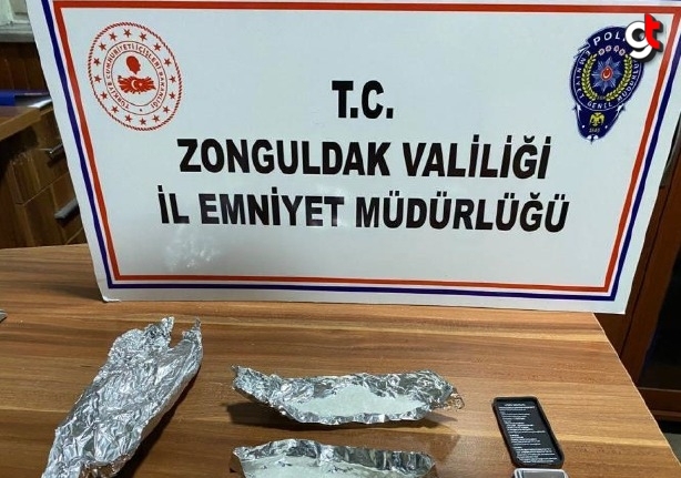 Zonguldak'ta narkotik uygulamasında yakalanan 3 şüpheliden 1'i tutuklandı