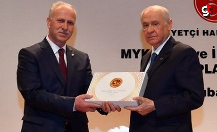 Abdullah Karapıçak, Devlet Bahçeli'ye Samsun projelerini sundu
