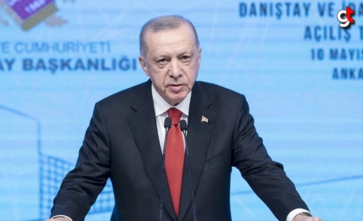 Cumhurbaşkanı Erdoğan: Milletimizi mevcut anayasadan kurtaracağız