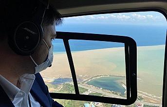 Çevre ve Şehircilik Bakanı Kurum, Giresun'da heyelanların yaşandığı bölgeleri havadan inceledi