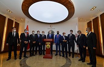 Adalet Bakanı Gül Çorum'da ziyaretlerde bulundu