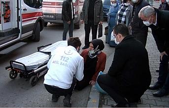 Karabük'te otomobilin yaya geçidinde çarptığı 2 kadın yaralandı