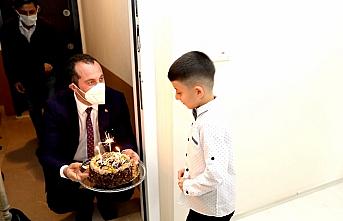 Akçaabat Belediye Başkanı Ekim, çocukların hem bayramlarını hem de doğum günlerini kutladı