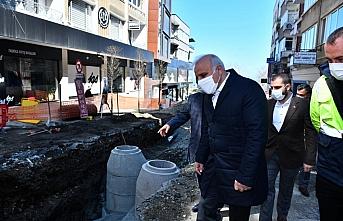 Büyükşehir Belediye Başkanı Zorluoğlu, Gazipaşa Caddesi'ndeki altyapı çalışmalarını inceledi