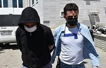 Samsun'da kendisini filyasyon ekibi görevlisi olarak tanıtarak hırsızlık yaptığı iddia edilen zanlı yakalandı