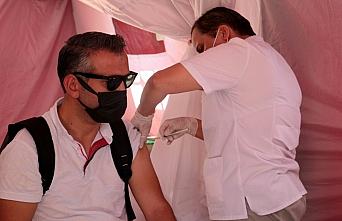 Kastamonu'da mobil aşı istasyonunda randevusuz Kovid-19 aşısı uygulaması başlatıldı