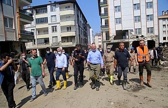 Bakan Soylu selden etkilenen Bozkurt'ta incelemelerini sürdürdü