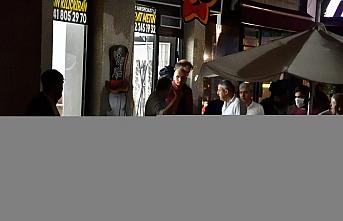 GÜNCELLEME - Çorum'da berber dükkanında 4 kişiyi rehin alan zanlı ikna edilerek gözaltına alındı