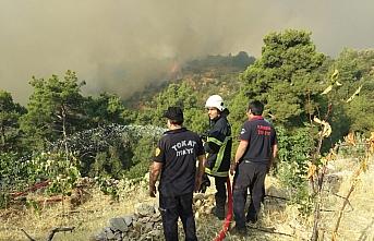 Tokat Belediyesi itfaiye ekipleri Antalya'da yangın söndürme çalışmalarına katılıyor